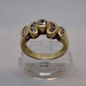 Anillo oro y diamantes